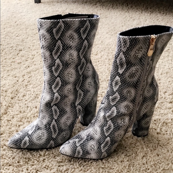 Shoes - Faux Snake Skin Boots 😍